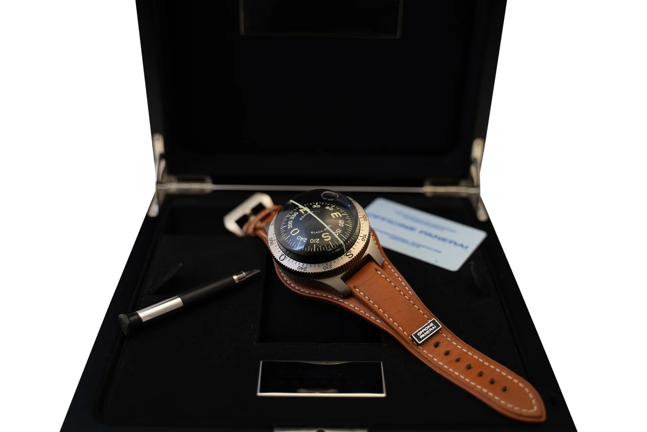 Panerai PANERAI, REF. PAM00191, BLACK SEAL COMPASS, TITANIUM kol saati