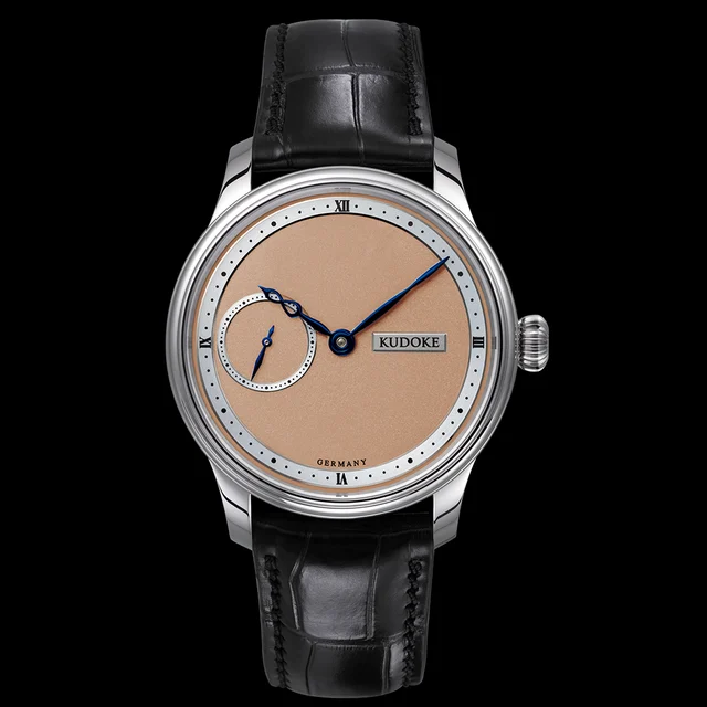 Kudoke Salmon K1 – SALMON kol saati