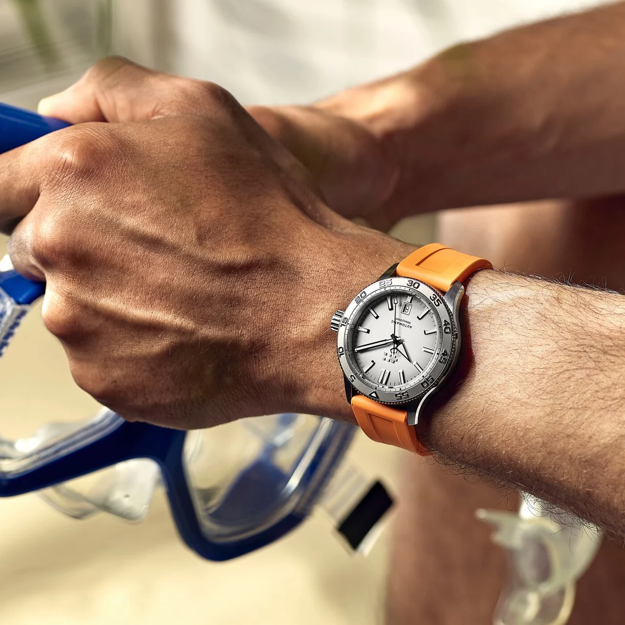 Christopher Ward Atoll 300 C60-40ADA31S00W1-RW 40 mm kol saati