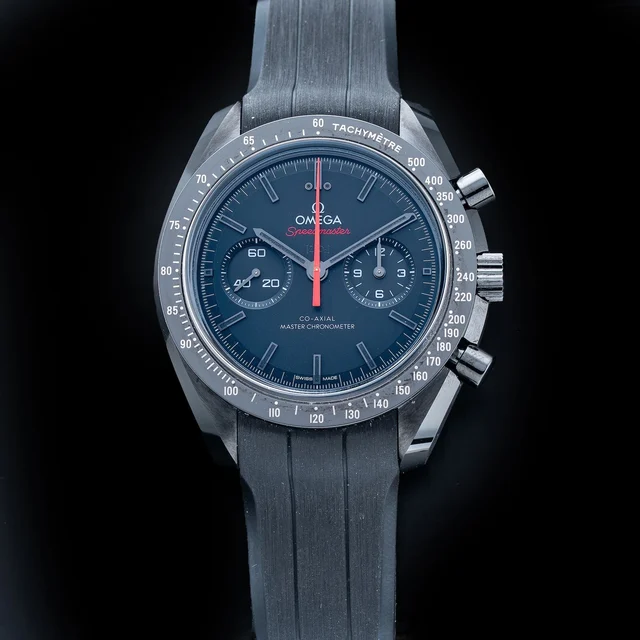 OMEGA Speedmaster Dark Side Of The Moon 310.92.44.51.01.001 210009N36197 kol saati