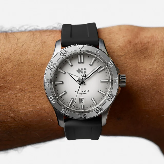 Christopher Ward Atoll 300 C60-40ADA31S00W1-RK kol saati