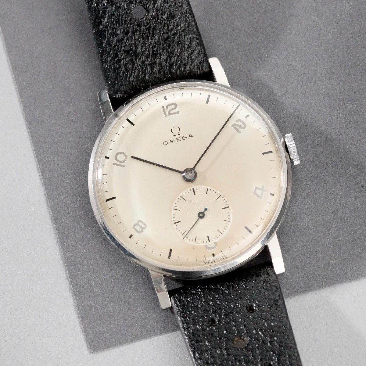 OMEGA Omega W-335 32 mm kol saati