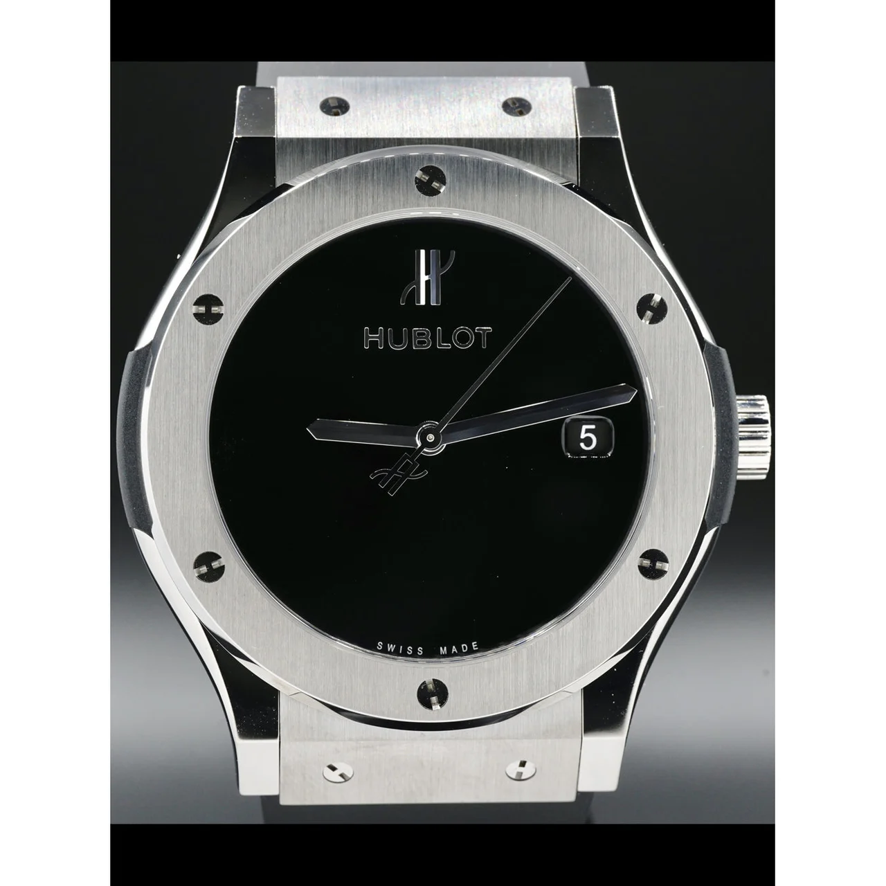 Hublot Classic Fusion 40 Years Anniversary Titanium 511.NX.1270.RX.MDM40 210000025069 45 mm kol saati