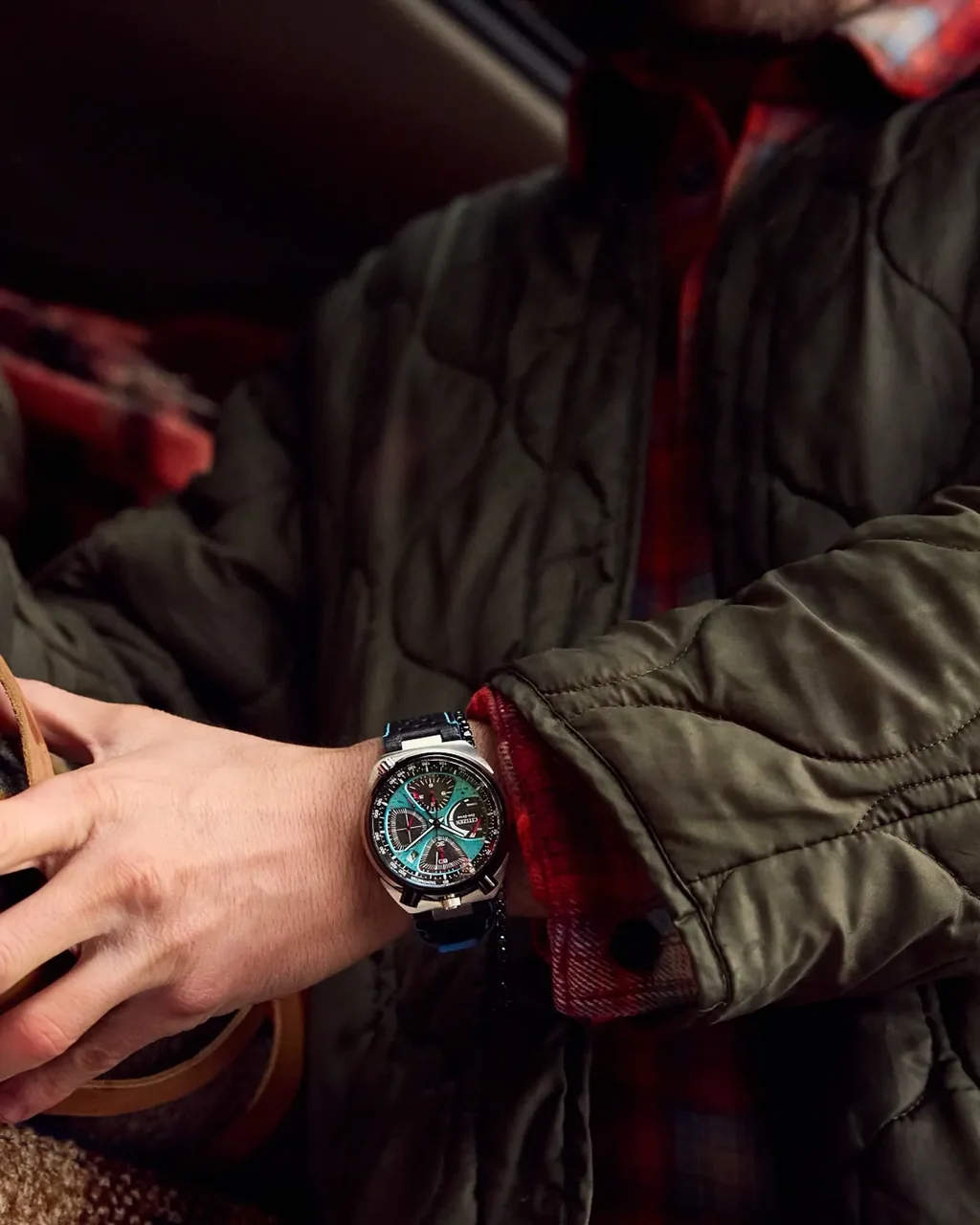 Citizen Promaster Tsuno Chrono Racer AV0106-01L 44.5 mm kol saati