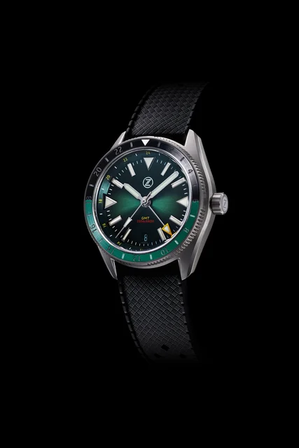 Zelos Horizons GMT 200m SS 'Hunter Green' kol saati