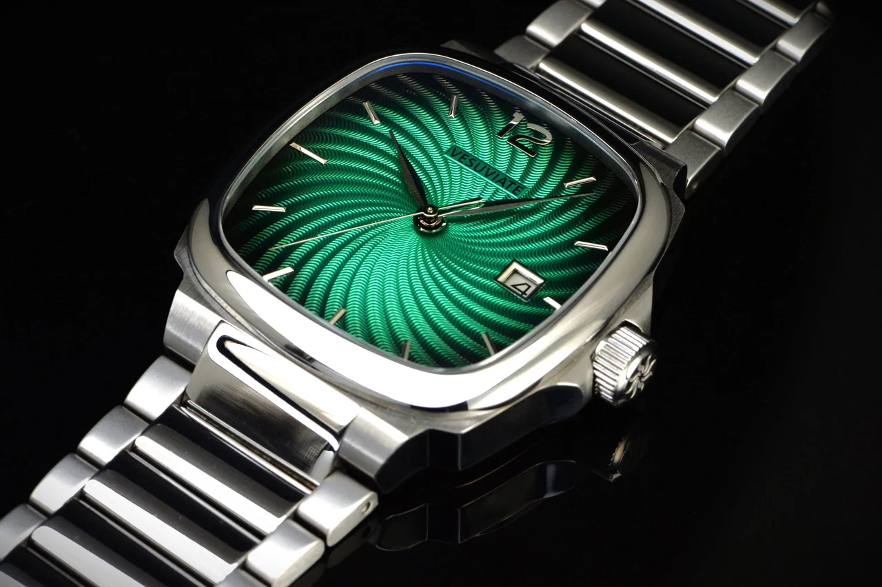 Vesuviate Attivo Guilloché Edition – Cyan 39 mm kol saati