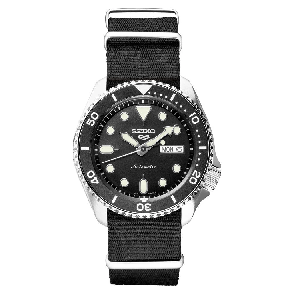 Seiko Sports 24-Jewel Automatic Watch with Black Dial #SRPD89 42.5 mm kol saati