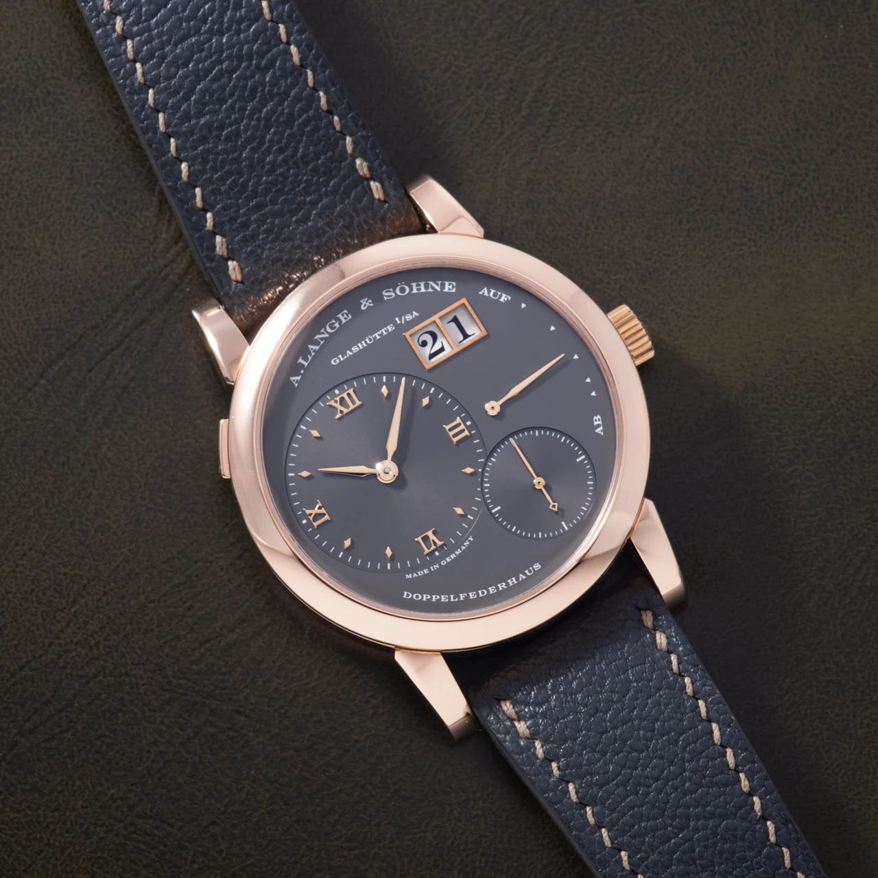 A. Lange & Sohne Lange 1 40993149 39 mm kol saati