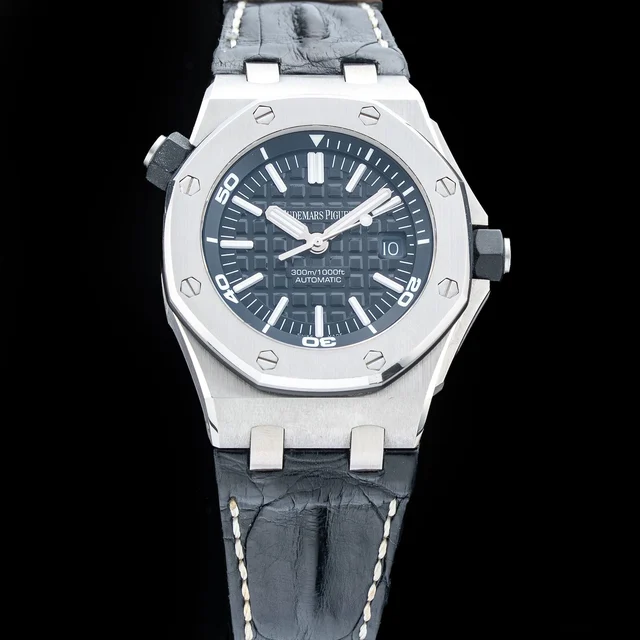Audemars Piguet Royal Oak Offshore Diver 210009N34633 kol saati