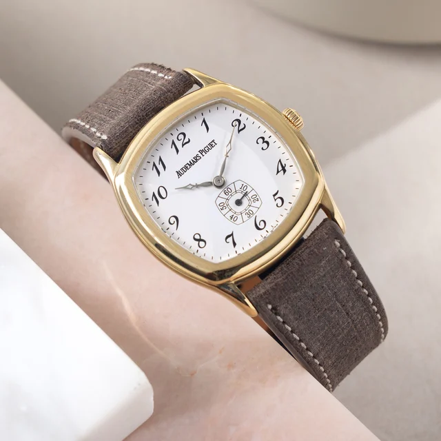 Audemars Piguet Audemars Piguet W-2786 kol saati
