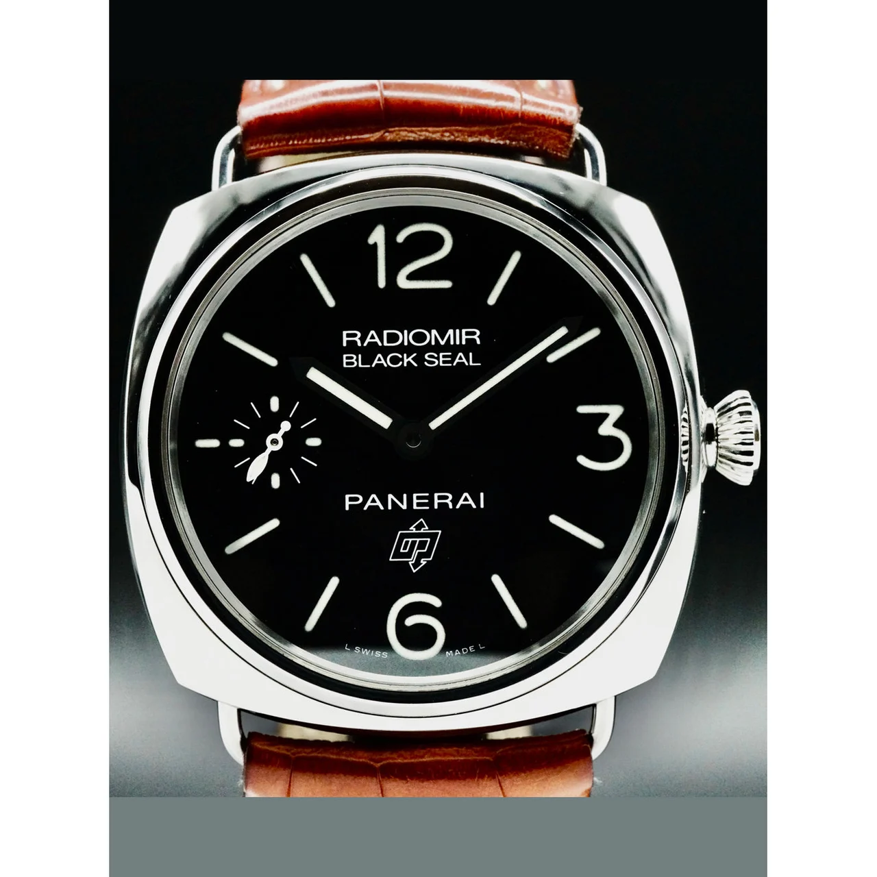 Panerai Radiomir Black Seal Logo 210000056746 45 mm kol saati