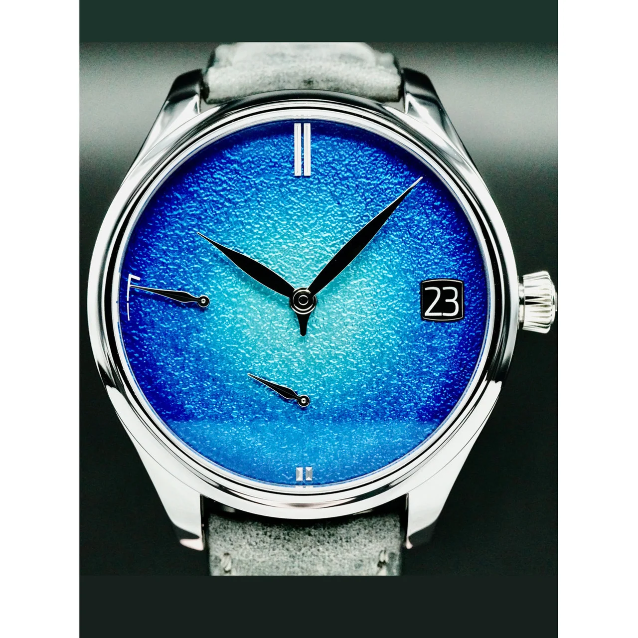 H. Moser & Cie. - Moser & Cie. 1800-2000 Endeavour Perpetual Calendar Tantalum Blue Enamel 210000081261 42 mm kol saati