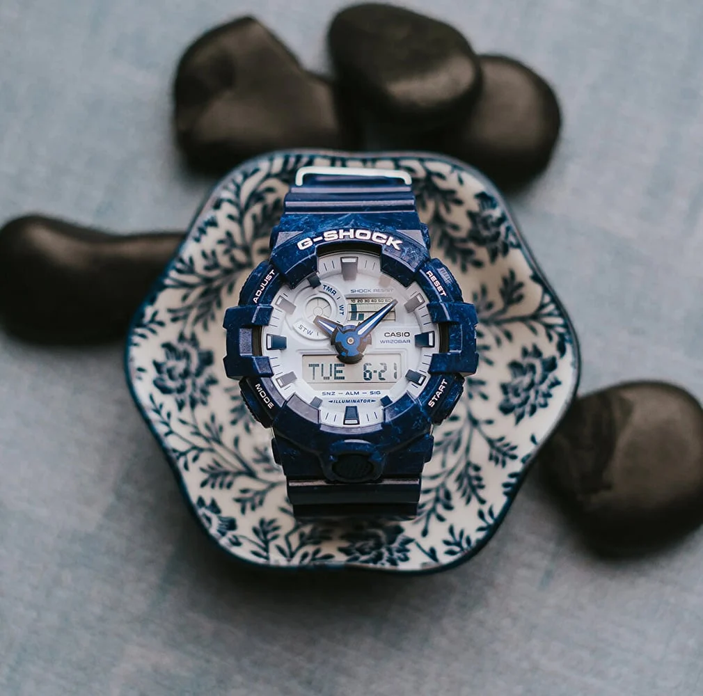 Casio G-shock GA-700BWP-2ADR 53.4 mm kol saati