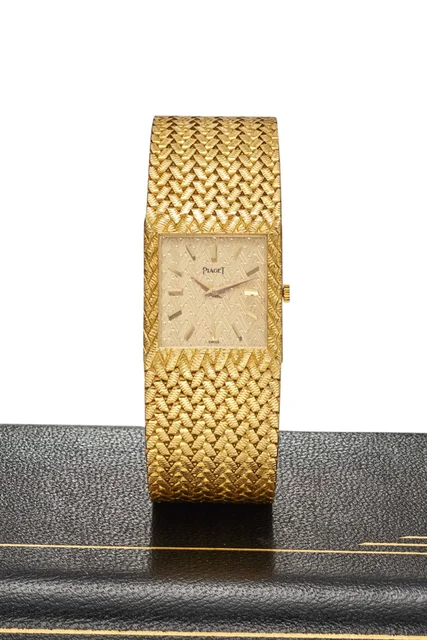 Piaget PIAGET REF. 9113, GOLD DIAL, INTEGRATED BRACELET; 18K YELLOW GOLD kol saati