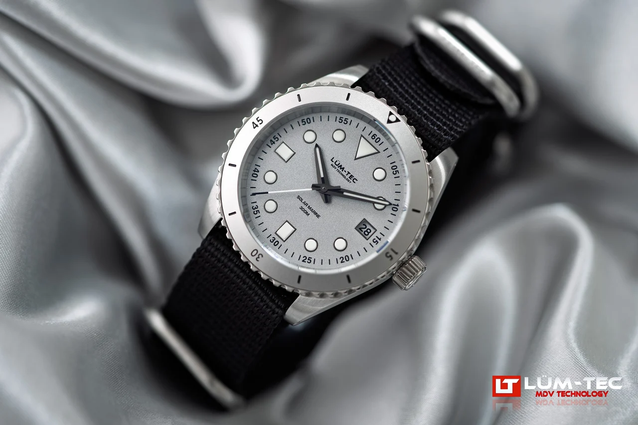 Lum Tec LTSOL-SM9 39 mm kol saati