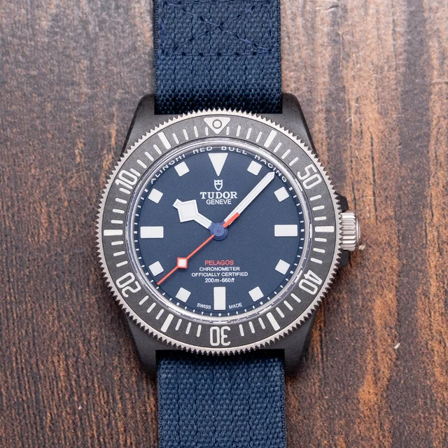 Tudor Pelagos 25707KN kol saati