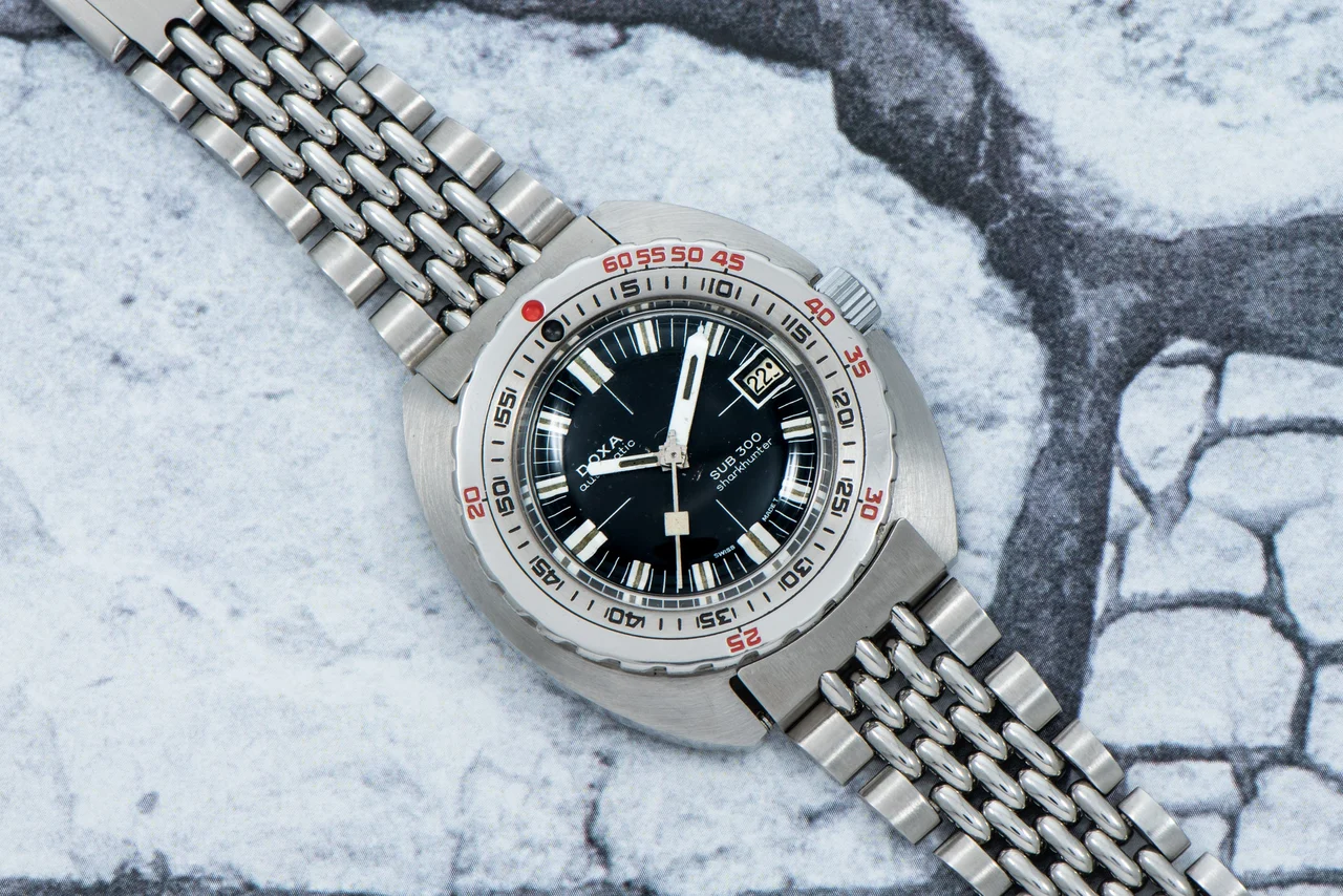 Doxa Sub 300 40990202 43 mm kol saati