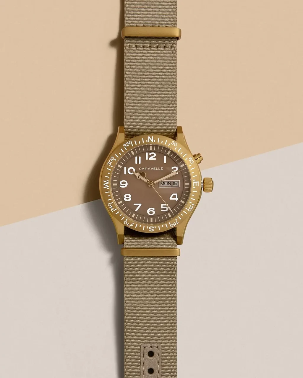 Caravelle Light Up 44C113 39 mm kol saati