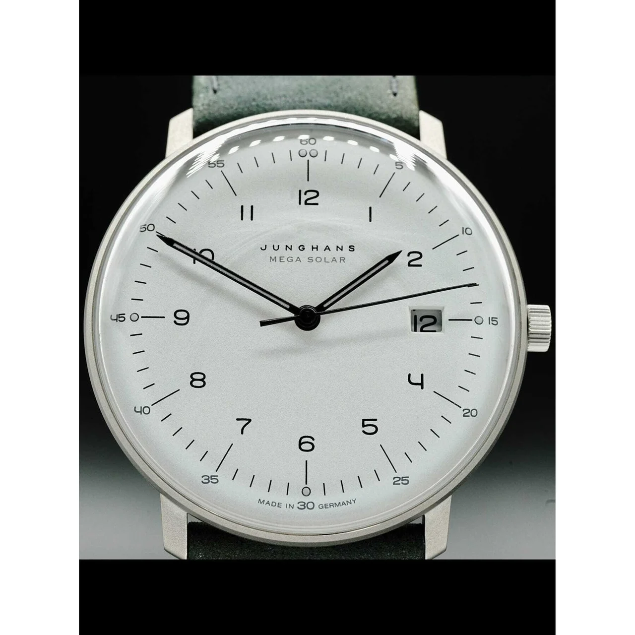Junghans Max Bill Mega Solar 059/2023.04 210000029746 38 mm kol saati