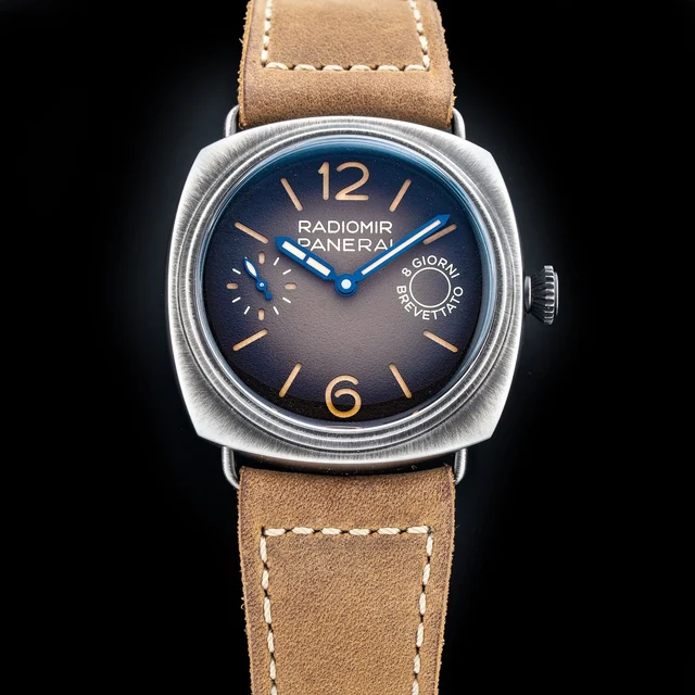 Panerai Radiomir Otto Giorni 210009N35300 kol saati