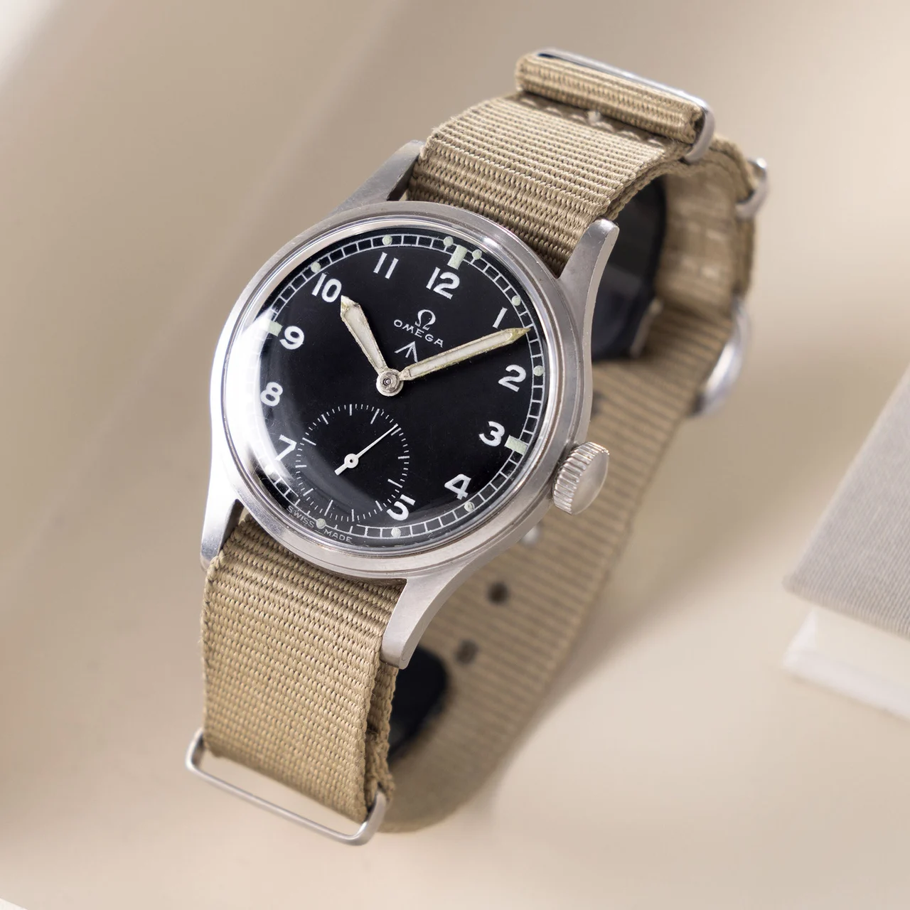OMEGA Omega W-3294 35 mm kol saati