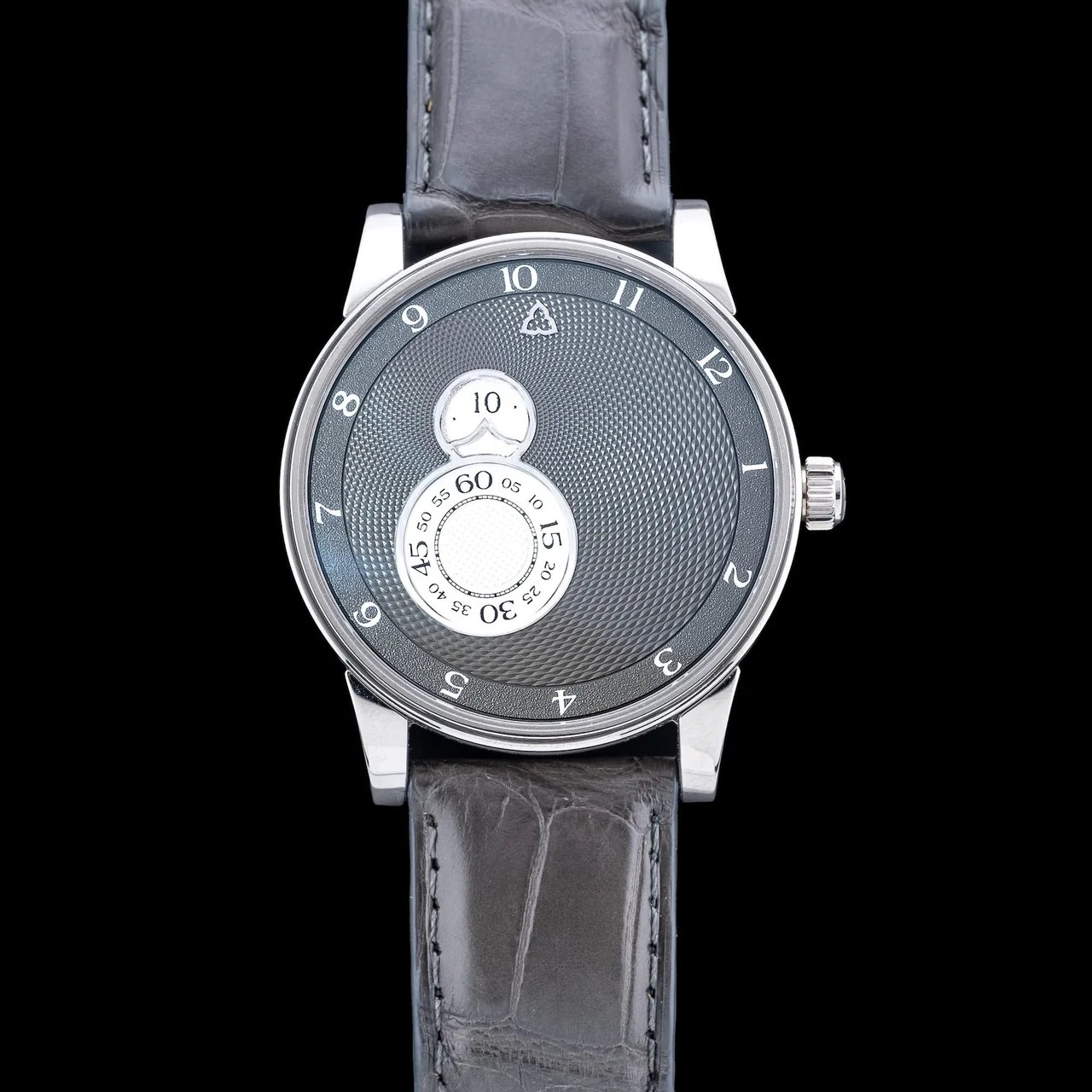Trilobe Nuit Fantastique Guilloche Brume NF06GB 210009N43678 38 mm kol saati