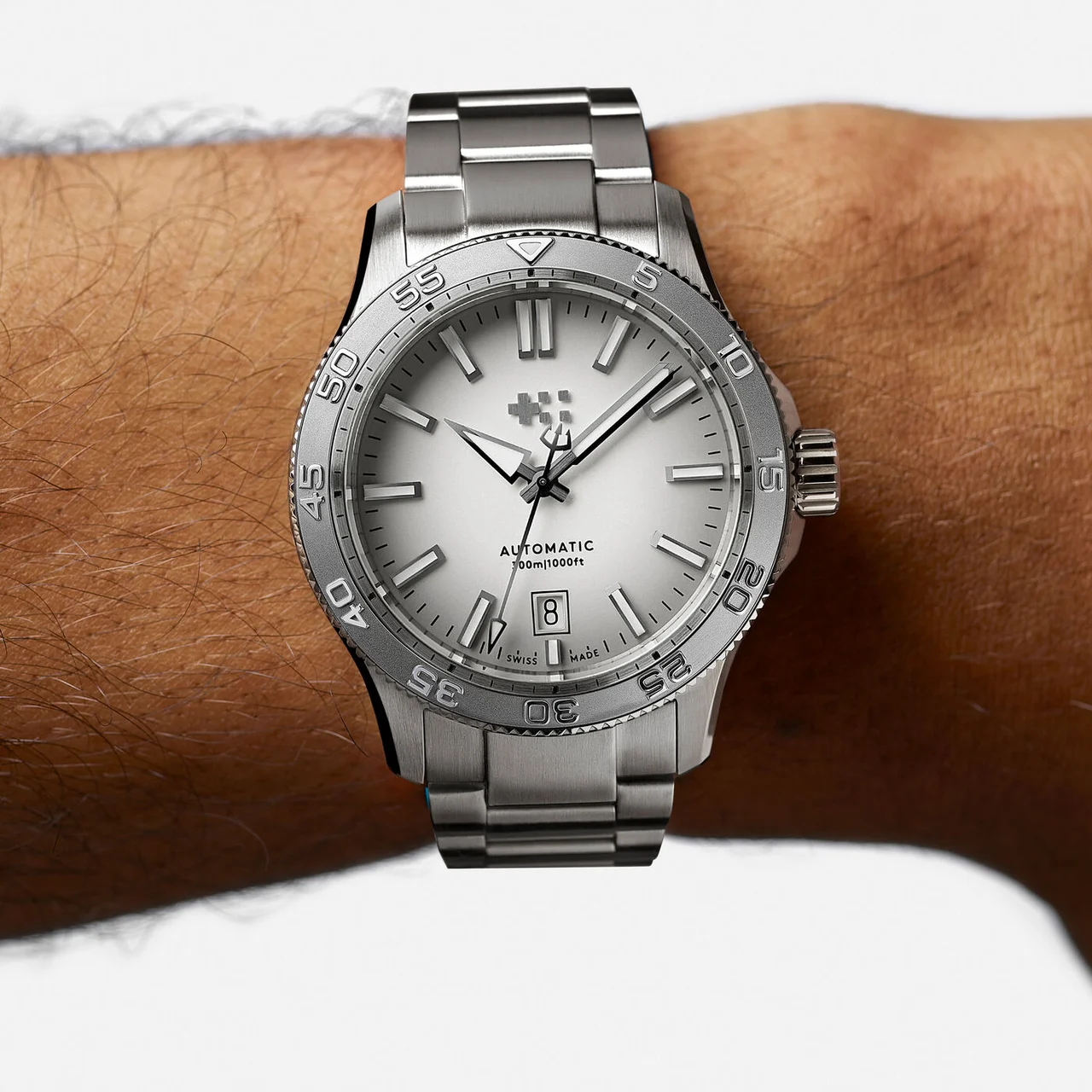 Christopher Ward Atoll 300 C60-40ADA31S00W1-B0 40 mm kol saati