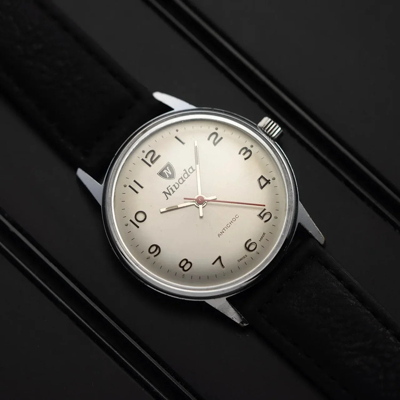 Nivada Ref. 36110 Cal. FE 140 C, 1976 34 mm kol saati