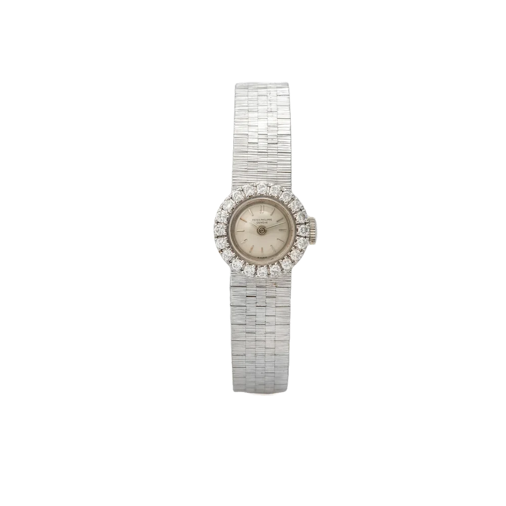 Patek Philippe PATEK PHILIPPE, REF. 3282, DIAMOND BEZEL, WHITE GOLD kol saati