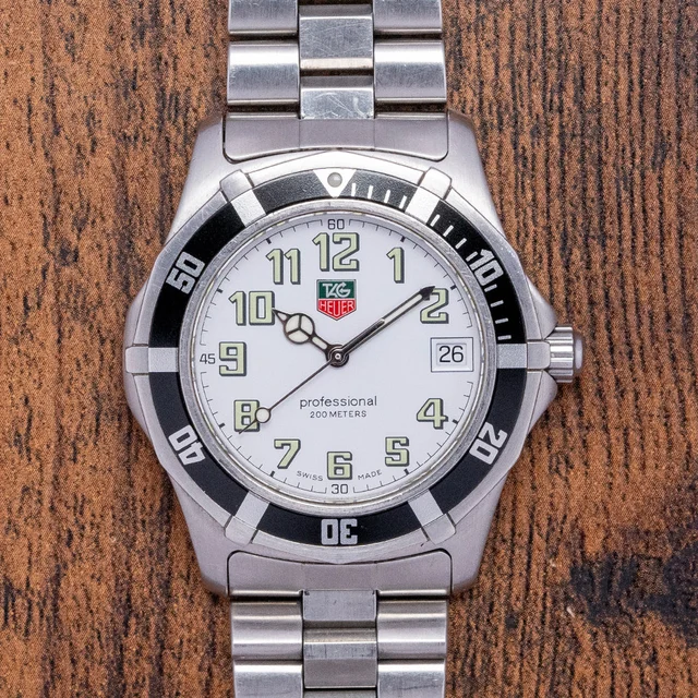 Tag Heuer Professional WM1111 kol saati