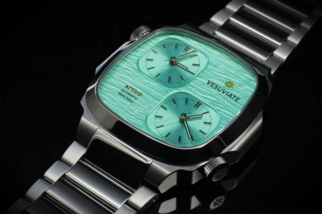 Vesuviate Attivo-Duplex Cyan Green kol saati