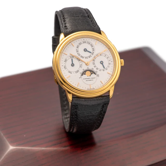 Audemars Piguet AUDEMARS PIGUET, REF. 25670, QUANTIEME PERPETUEL, YELLOW GOLD kol saati