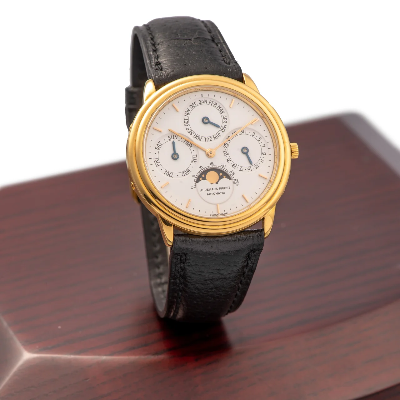 Audemars Piguet AUDEMARS PIGUET, REF. 25670, QUANTIEME PERPETUEL, YELLOW GOLD kol saati