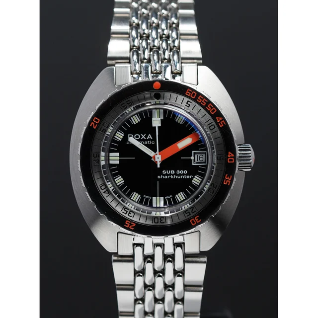 Doxa SUB 300 Sharkhunter on Bracelet 210009N30925 kol saati