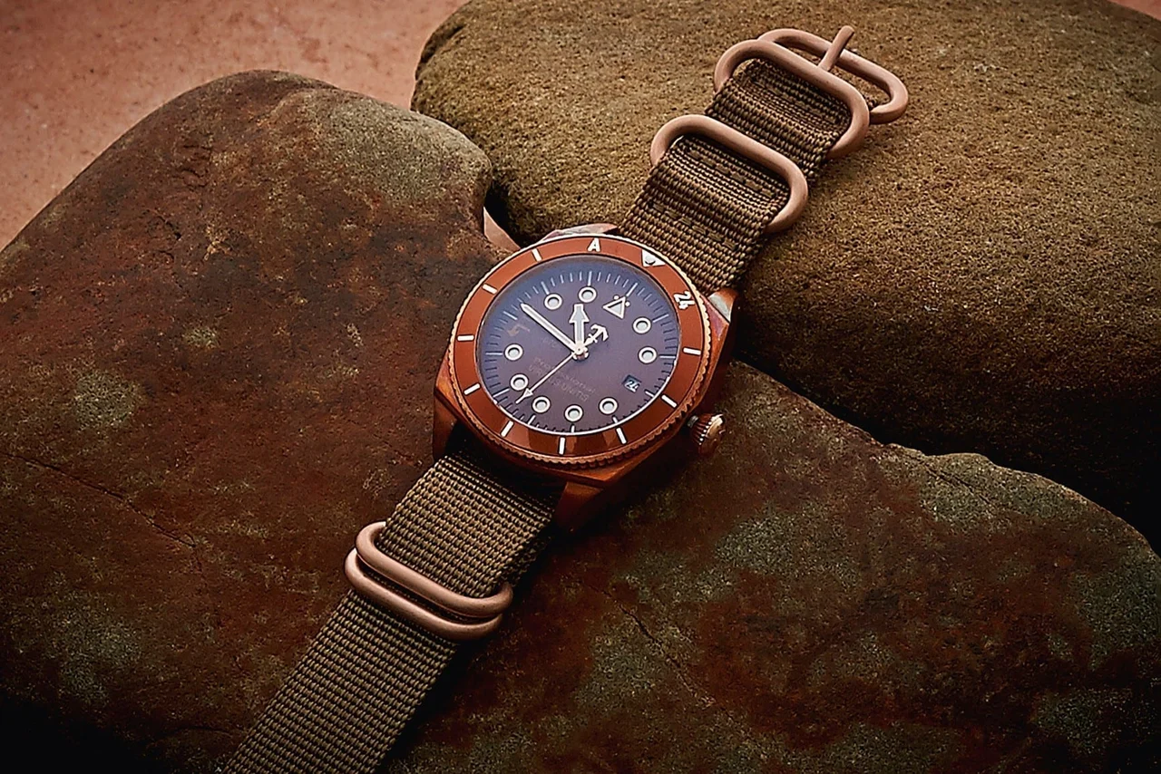 Viribusunitis Watches Viribusunitis Watches 0004 42 mm kol saati