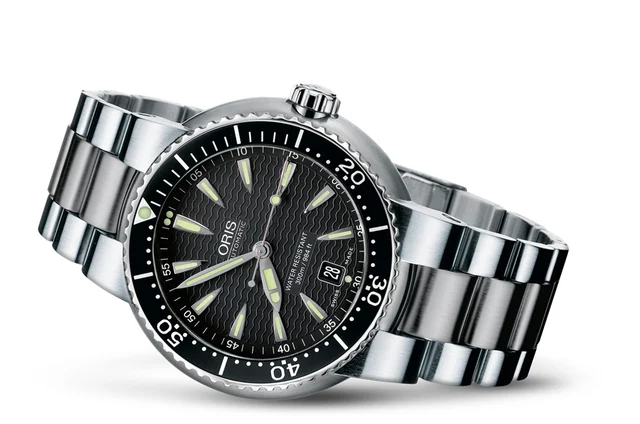 Oris Divers Date 01 733 7533 8454-07 8 24 01PEB kol saati
