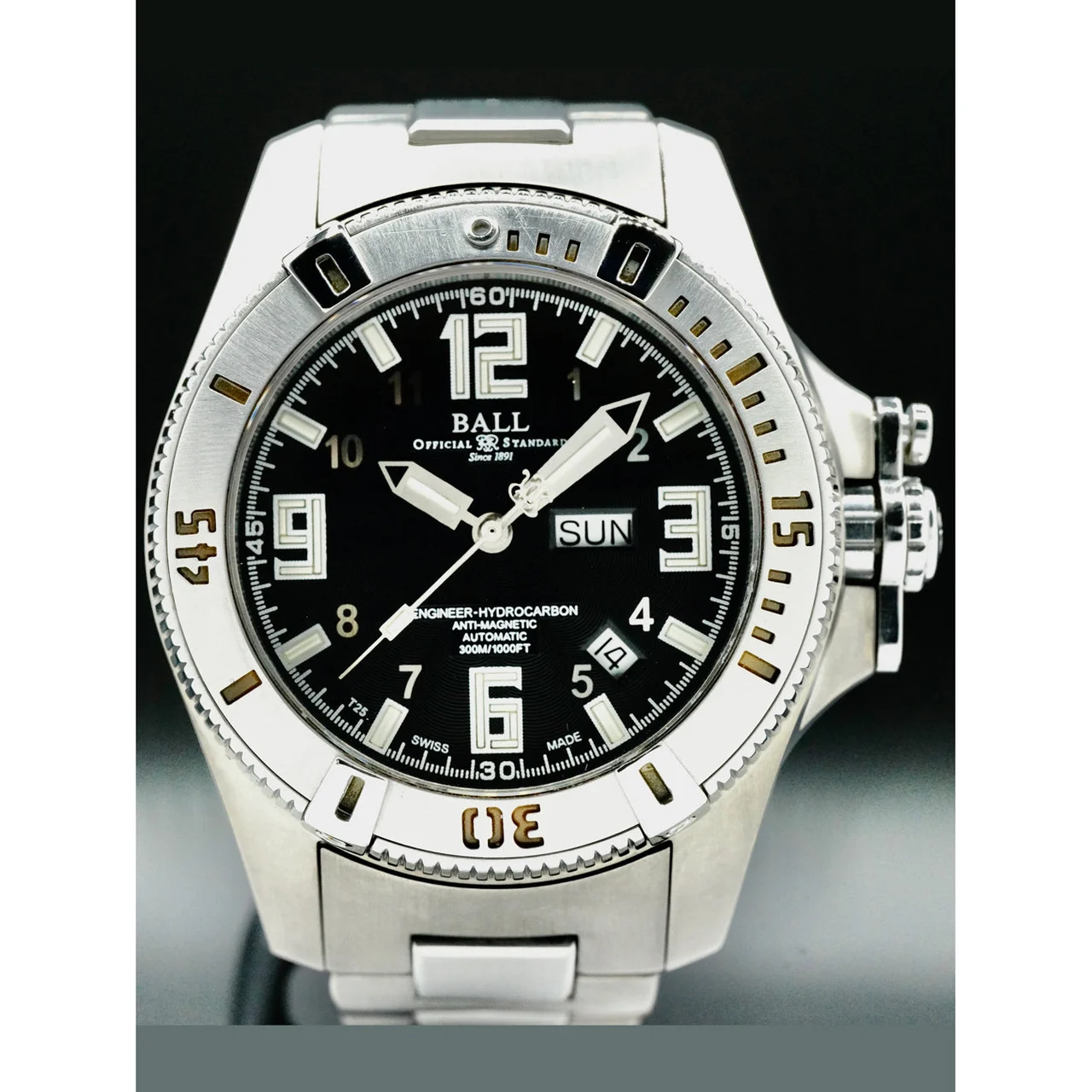 Ball Engineer Hydrocarbon DM1036A-SAJ-BK "Mad Cow" 210000043160 42 mm kol saati