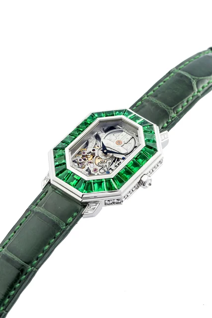 Corum CORUM REF. 257.102.69 WHITE GOLD DIAMONDS AND EMERALD Very fine and elegant, manual-