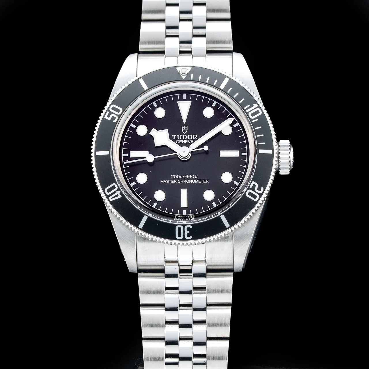 Tudor Black Bay 41mm Black Dial 210009N36136 41 mm kol saati