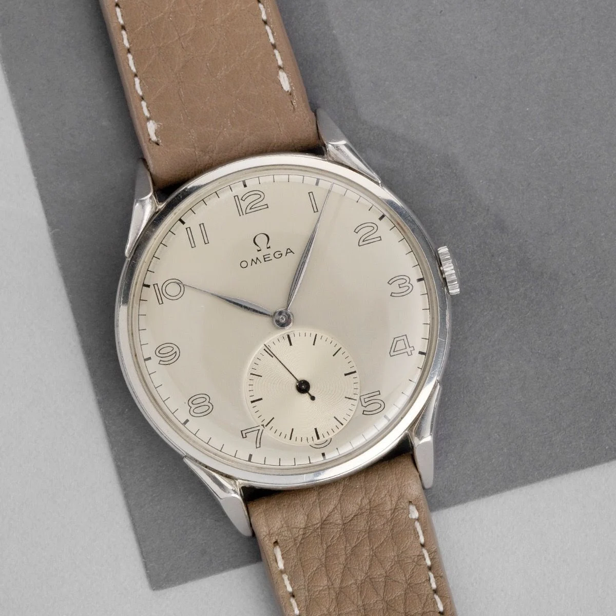 OMEGA Omega W-477 38 mm kol saati
