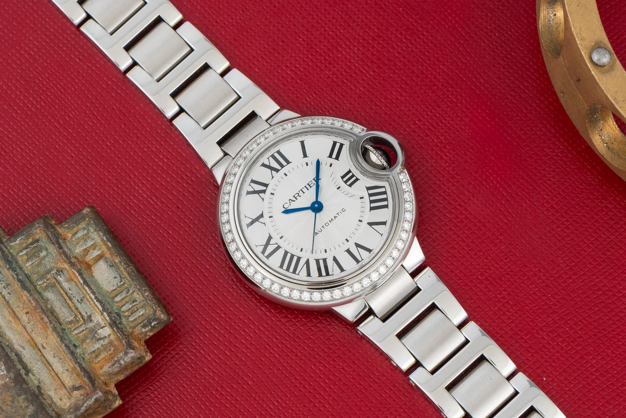 Cartier Ballon Bleu 40950101 33 mm kol saati