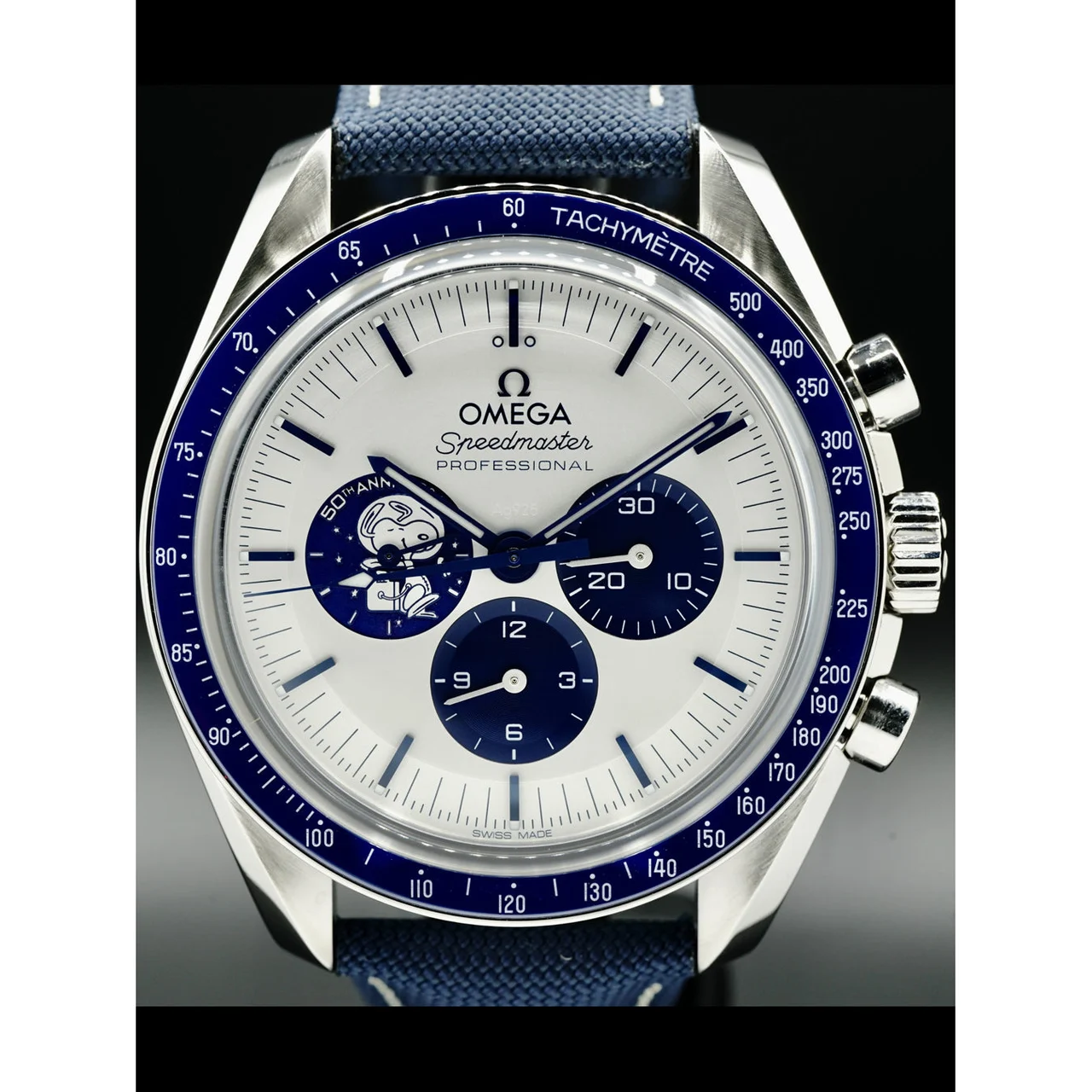OMEGA Speedmaster Silver Snoopy Award 310.32.42.50.02.001 210000029207 42 mm kol saati