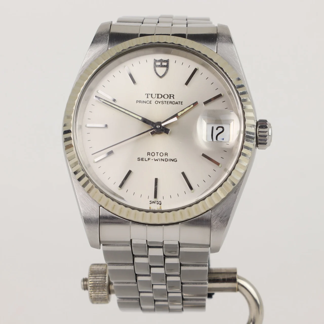 Tudor Oysterdate 250499 34 mm kol saati