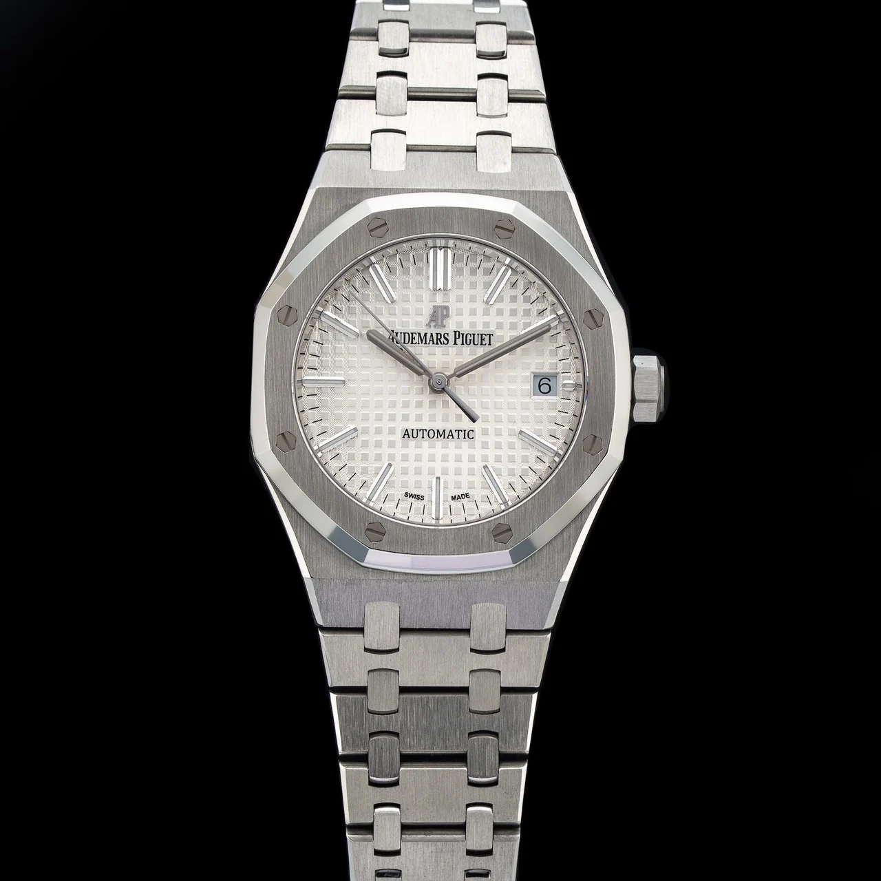 Audemars Piguet Royal Oak Selfwinding White Dial 37mm 210000083524 37 mm kol saati