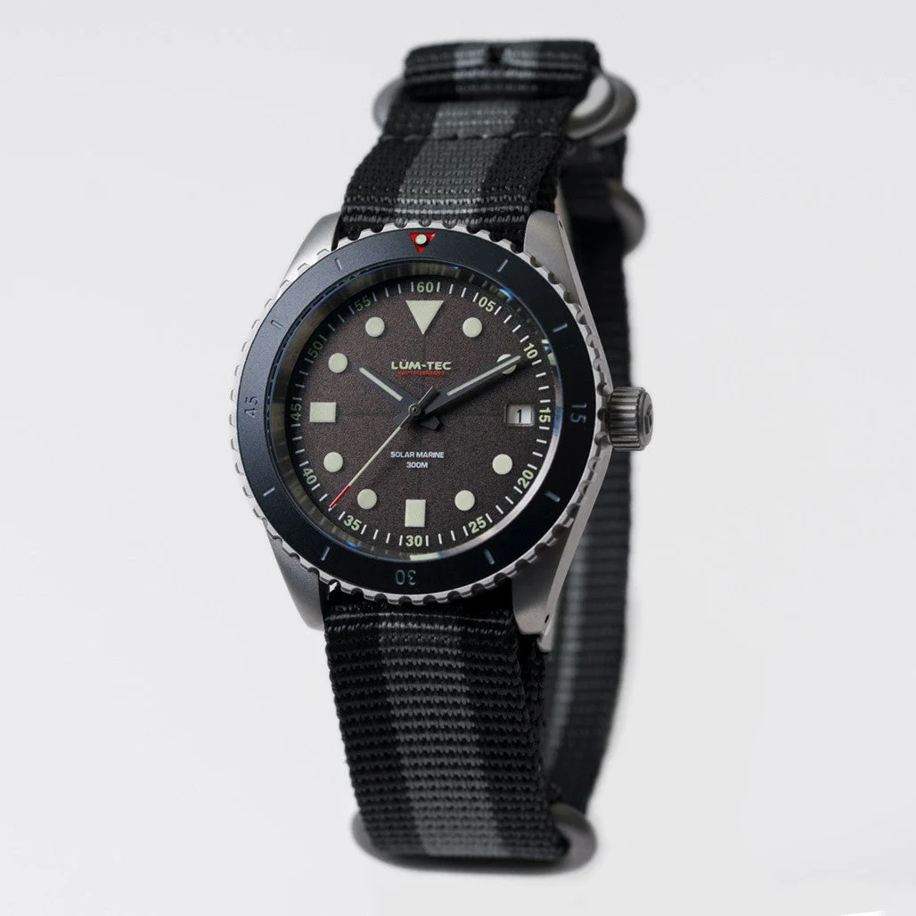 Lum Tec Lum-Tec Solar Powered Military Watch with 39mm Bead Blasted Case #SM-1 39 mm kol saati