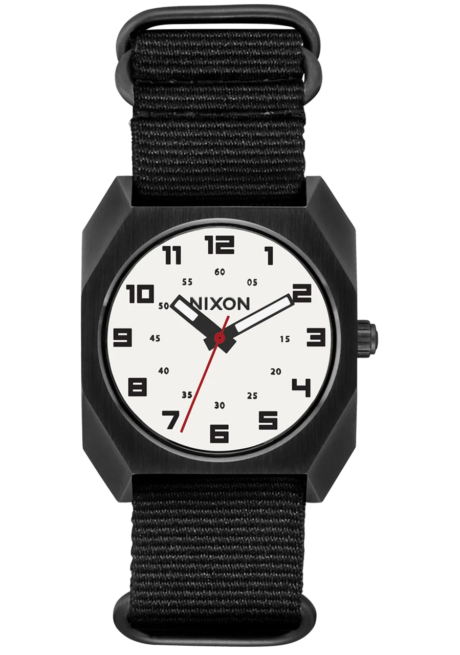 Nixon US Scout - Black / Black A1409-004-00 35 mm kol saati
