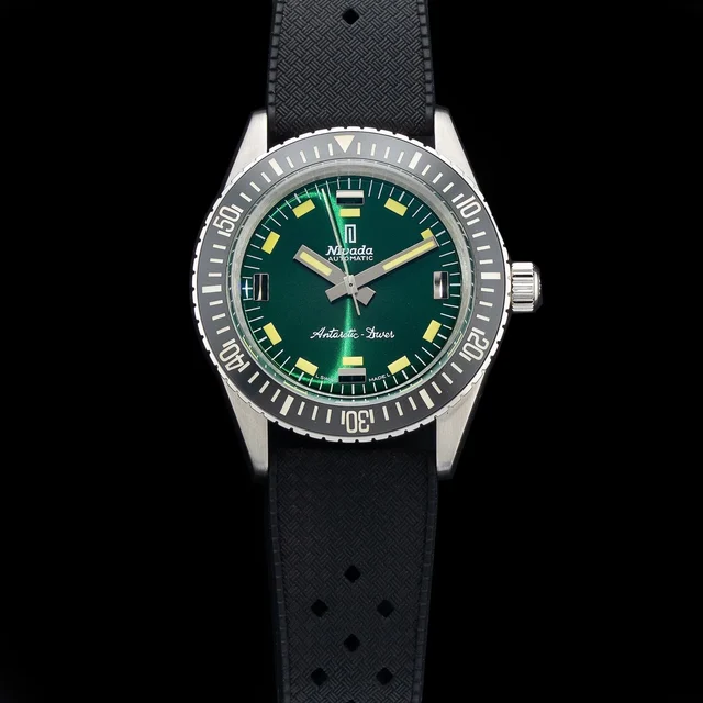 Nivada Grenchen Antarctic Diver Green No Date 210009N32782 kol saati