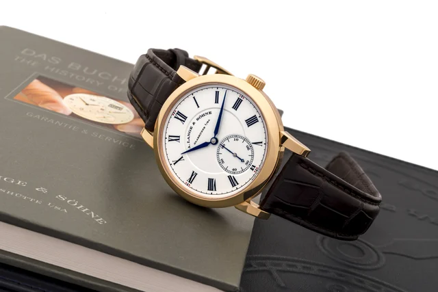 Richard Lange Pour Le Merite Enamel Dial 260.032 kol saati