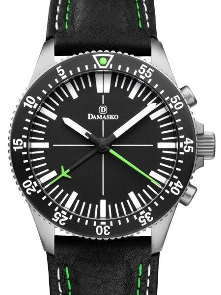 Damasko Chronograph, Green, with 60-Minute Stopwatch Function #DC80 DC80-GRN 42 mm kol saati