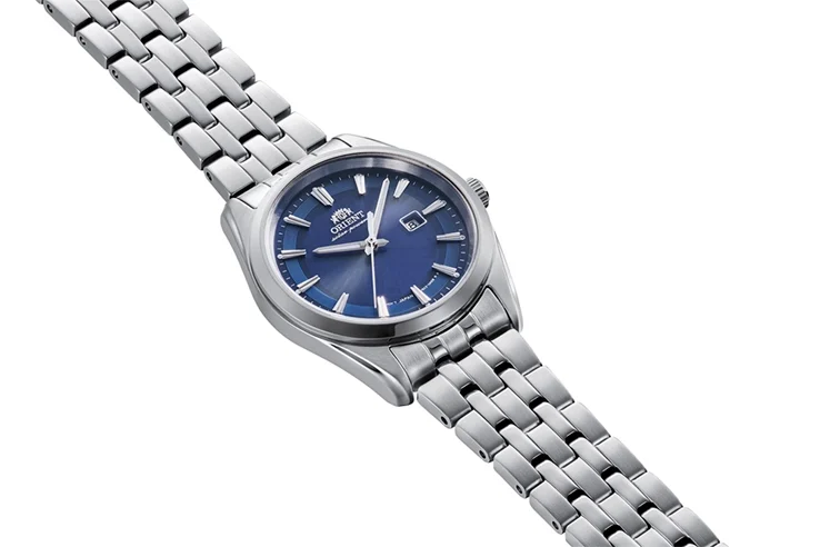 Orient Stretto solar-powered RA-WG0602L 32.1 mm kol saati